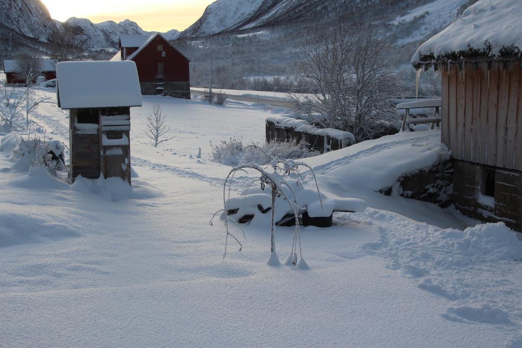 Overvoll Farm Stranda  Extérieur photo